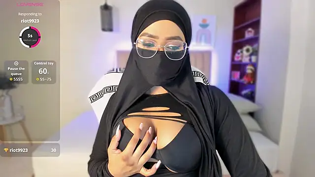 Snapshot of Sasha_Anaan chatting on October 3, 2025, 8:16 am Sasha Anaan online show from October 3, 2025, 8:16 am