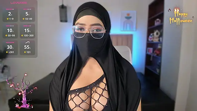 Snapshot of Sasha_Anaan chatting on October 27, 2025, 12:39 pm Sasha Anaan online show from October 27, 2025, 12:39 pm