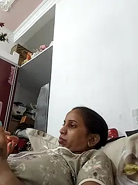 Hotty-Nidhi online show from October 16, 2025, 6:27 pm