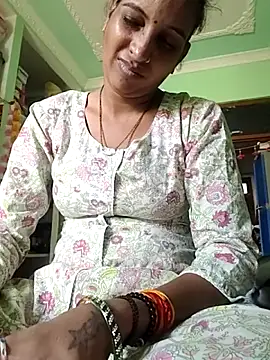 Hotty-Nidhi online show from November 9, 2025, 7:45 am