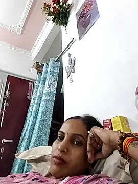 Snapshot of Hotty-Nidhi chatting on June 23, 2026, 5:55 pm Hotty-Nidhi online show from June 23, 2026, 5:55 pm