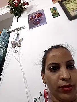 Snapshot of Hotty-Nidhi chatting on June 21, 2026, 5:19 pm Hotty-Nidhi online show from June 21, 2026, 5:19 pm