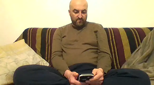 maxxxio12 online show from March 15, 2025, 8:21 pm