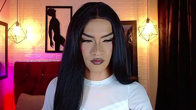 agatha rodriguez online show from November 11, 2025, 2:12 pm