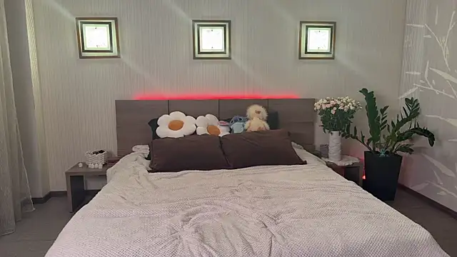 Snapshot of roselyn_rose chatting on October 26, 2025, 2:39 pm roselyn rose online show from October 26, 2025, 2:39 pm