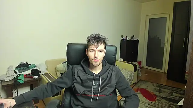 Snapshot of JustinPorno chatting on September 17, 2025, 4:20 pm JustinPorno online show from September 17, 2025, 4:20 pm