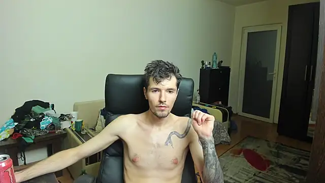 Snapshot of JustinPorno chatting on September 21, 2025, 7:41 pm JustinPorno online show from September 21, 2025, 7:41 pm