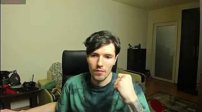 Snapshot of JustinPorno chatting on March 10, 2025, 12:39 am JustinPorno online show from March 10, 2025, 12:39 am