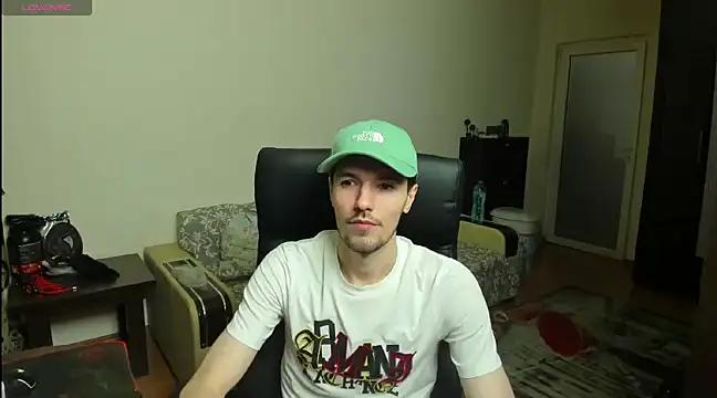 Snapshot of JustinPorno chatting on March 11, 2025, 11:26 pm JustinPorno online show from March 11, 2025, 11:26 pm