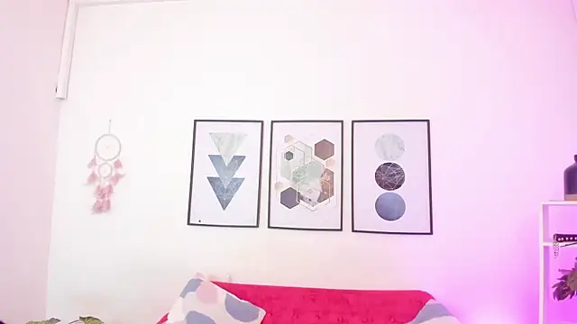 Snapshot of dullce77 chatting on December 2, 2025, 7:26 pm dullce77 online show from December 2, 2025, 7:26 pm