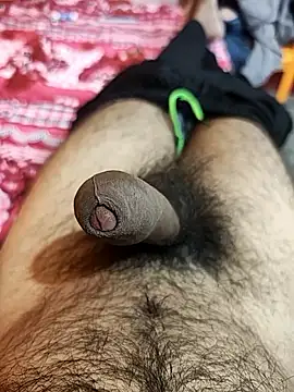 Snapshot of pmr1997 chatting on November 9, 2025, 2:04 am pmr1997 online show from November 9, 2025, 2:04 am