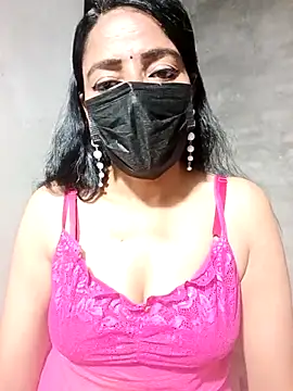 Snapshot of Shakira-Devi chatting on October 12, 2025, 3:35 pm Shakira-Devi online show from October 12, 2025, 3:35 pm