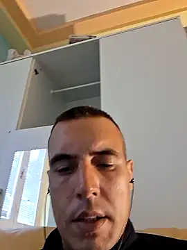 Snapshot of marco199077 chatting on May 14, 2026, 6:05 pm marco199077 online show from May 14, 2026, 6:05 pm