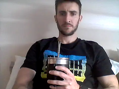 luciferrodri 25 online show from November 6, 2025, 1:04 pm