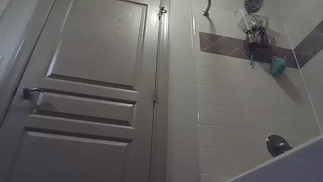 whowantsacreampie online show from October 22, 2025, 11:42 am