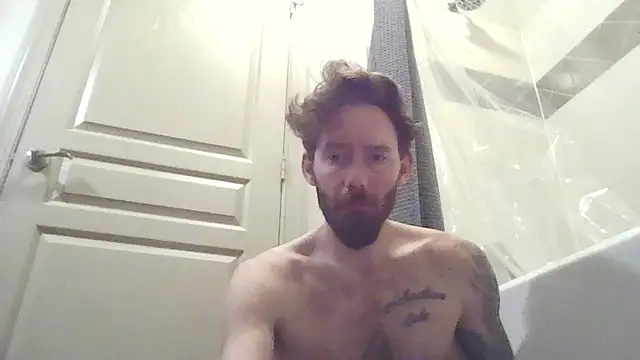 whowantsacreampie online show from December 17, 2025, 1:49 pm