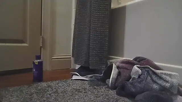 whowantsacreampie online show from February 16, 2026, 1:04 am