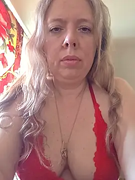 Snapshot of Irina3718 chatting on May 26, 2026, 6:55 am Irina3718 online show from May 26, 2026, 6:55 am