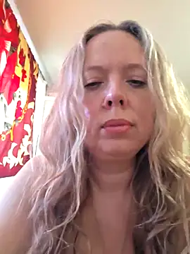 Snapshot of Irina3718 chatting on May 23, 2026, 8:57 am Irina3718 online show from May 23, 2026, 8:57 am