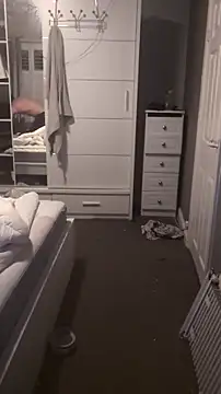 Snapshot of Nick-Ox chatting on February 22, 2026, 9:49 pm Nick-Ox online show from February 22, 2026, 9:49 pm