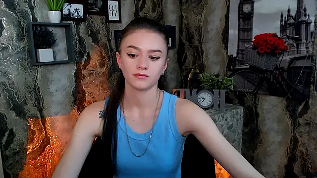 LanaTey online show from January 12, 2026, 5:31 pm