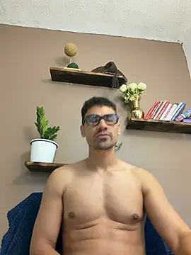 Snapshot of Guadalupe_Lopez chatting on May 30, 2026, 11:05 am Guadalupe Lopez online show from May 30, 2026, 11:05 am