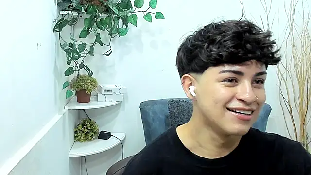 Snapshot of Sam_Daves chatting on March 16, 2026, 3:04 pm Sam Daves online show from March 16, 2026, 3:04 pm