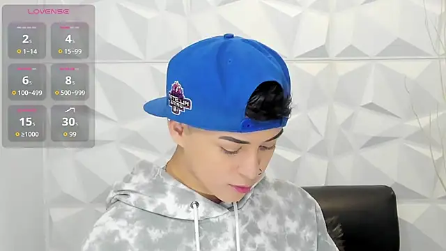 Snapshot of Sam_Daves chatting on February 5, 2026, 1:40 pm Sam Daves online show from February 5, 2026, 1:40 pm