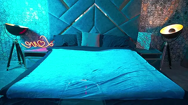 Snapshot of CandyLadyyy chatting on October 3, 2025, 5:47 pm CandyLadyyy online show from October 3, 2025, 5:47 pm