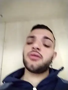 Francescodicristina44 online show from April 19, 2026, 10:16 am