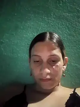 Snapshot of VictoriaLuxe chatting on November 2, 2025, 2:16 am VictoriaLuxe online show from November 2, 2025, 2:16 am