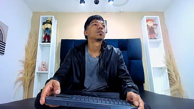 Snapshot of Gregory_Sforza chatting on October 22, 2025, 12:37 pm Gregory Sforza online show from October 22, 2025, 12:37 pm