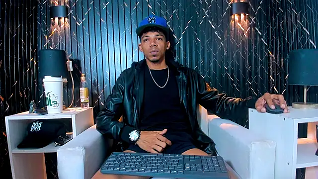 Snapshot of Gregory_Sforza chatting on October 13, 2025, 12:07 pm Gregory Sforza online show from October 13, 2025, 12:07 pm