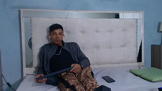 Snapshot of Gregory_Sforza chatting on September 18, 2025, 12:08 pm Gregory Sforza online show from September 18, 2025, 12:08 pm