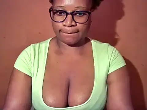 Snapshot of sexyamanda_ chatting on March 21, 2025, 7:24 pm sexyamanda online show from March 21, 2025, 7:24 pm