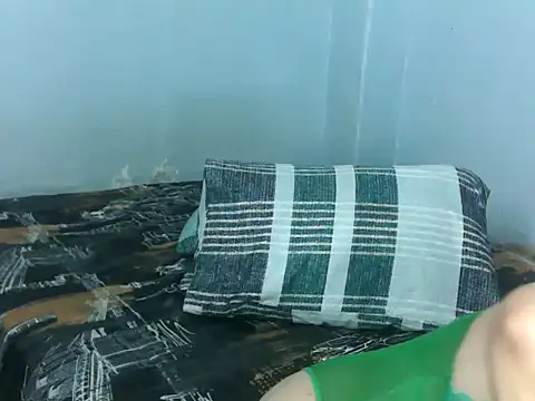 Snapshot of clover_cams1874 chatting on November 10, 2025, 5:29 pm clover cams1874 online show from November 10, 2025, 5:29 pm