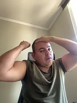 Snapshot of Gusta_bi chatting on March 10, 2025, 7:29 pm Gusta bi online show from March 10, 2025, 7:29 pm