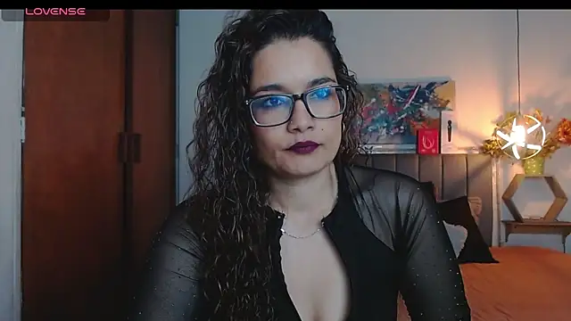 Snapshot of Rose_Thompson1 chatting on September 29, 2025, 1:39 pm Rose Thompson1 online show from September 29, 2025, 1:39 pm