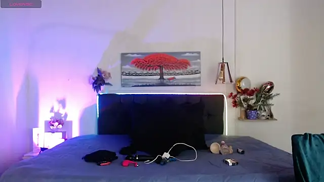 Snapshot of Rose_Thompson1 chatting on October 15, 2025, 1:30 pm Rose Thompson1 online show from October 15, 2025, 1:30 pm