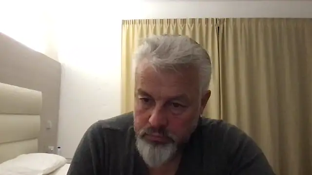 Snapshot of Berg_Boy chatting on April 14, 2026, 8:47 pm Berg Boy online show from April 14, 2026, 8:47 pm