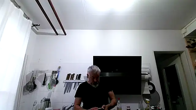 Snapshot of Berg_Boy chatting on February 11, 2026, 7:41 am Berg Boy online show from February 11, 2026, 7:41 am