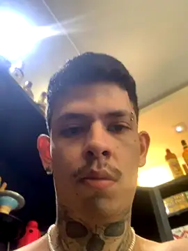 Snapshot of craxybaby chatting on October 25, 2025, 12:28 pm craxybaby online show from October 25, 2025, 12:28 pm