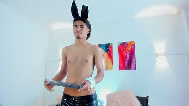 Snapshot of MathewAdams chatting on October 31, 2025, 6:37 pm MathewAdams online show from October 31, 2025, 6:37 pm