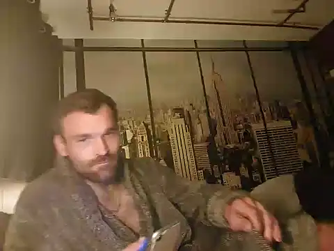 Snapshot of LKC94 chatting on October 1, 2025, 1:44 am LKC94 online show from October 1, 2025, 1:44 am