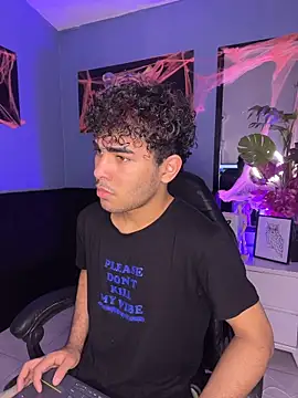 Snapshot of LucasCarterr_ chatting on October 29, 2025, 4:11 am LucasCarterr online show from October 29, 2025, 4:11 am