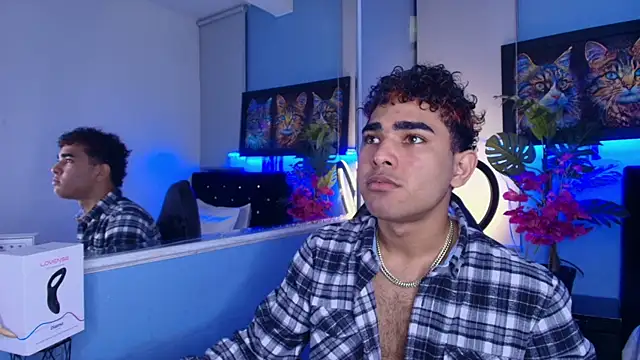 Snapshot of LucasCarterr_ chatting on November 14, 2025, 4:49 am LucasCarterr online show from November 14, 2025, 4:49 am