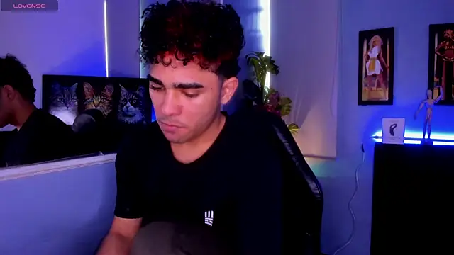 Snapshot of LucasCarterr_ chatting on November 5, 2025, 3:15 pm LucasCarterr online show from November 5, 2025, 3:15 pm