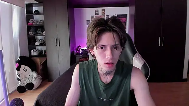 xIce Boy online show from February 15, 2026, 3:22 pm