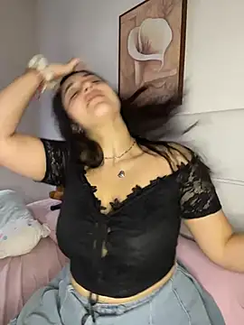 SashaLuss  online show from July 8, 2026, 7:03 pm