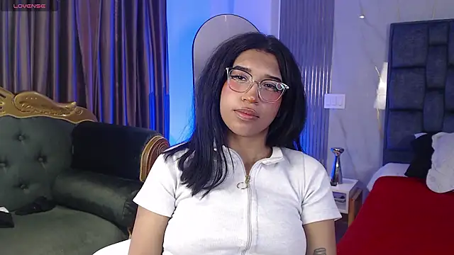 Karin Ks online show from February 15, 2026, 8:41 pm